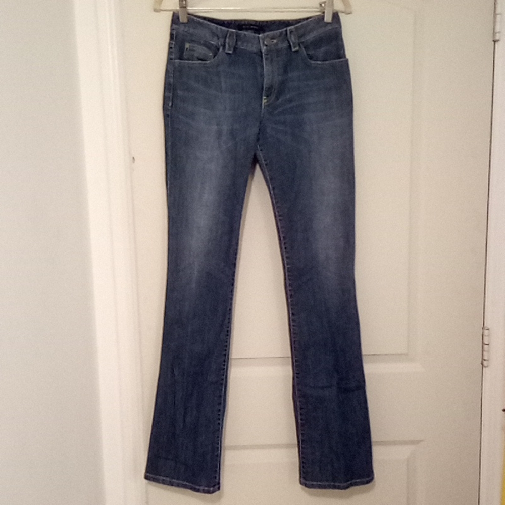 Elie Tahari IN STYLE Straight Leg Jean